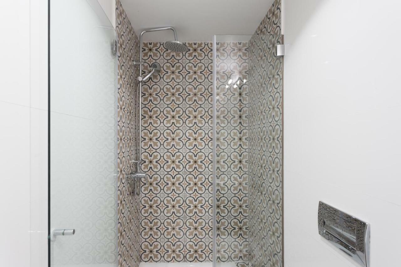 Rossio Penthouse Three-Bedroom Apartment W/ River View And Parking - By Lu Holidays リスボン エクステリア 写真