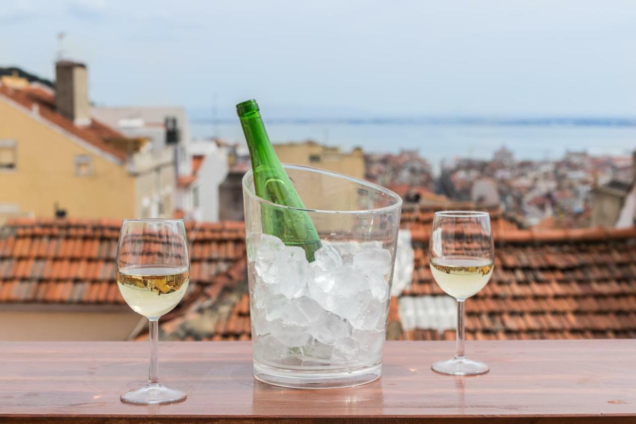 Rossio Penthouse Three-Bedroom Apartment W/ River View And Parking - By Lu Holidays リスボン エクステリア 写真